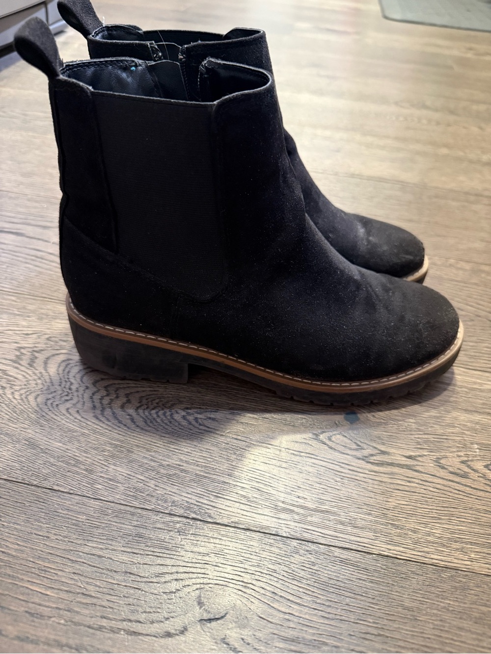 Kensie Kayla Women's Black Suede Ankle Boots